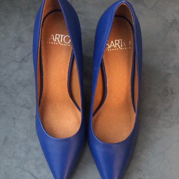 NWOT SARTO Cobalt Sasha Leather Pump - Picture 2 of 5